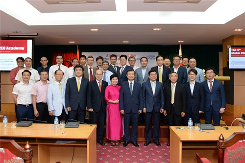 Khai giảng khóa học “Quản lý điều hành cao cấp toàn cầu” Khóa 4